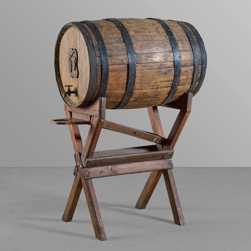Oak Barrel Bar with Stand and Mechanicals